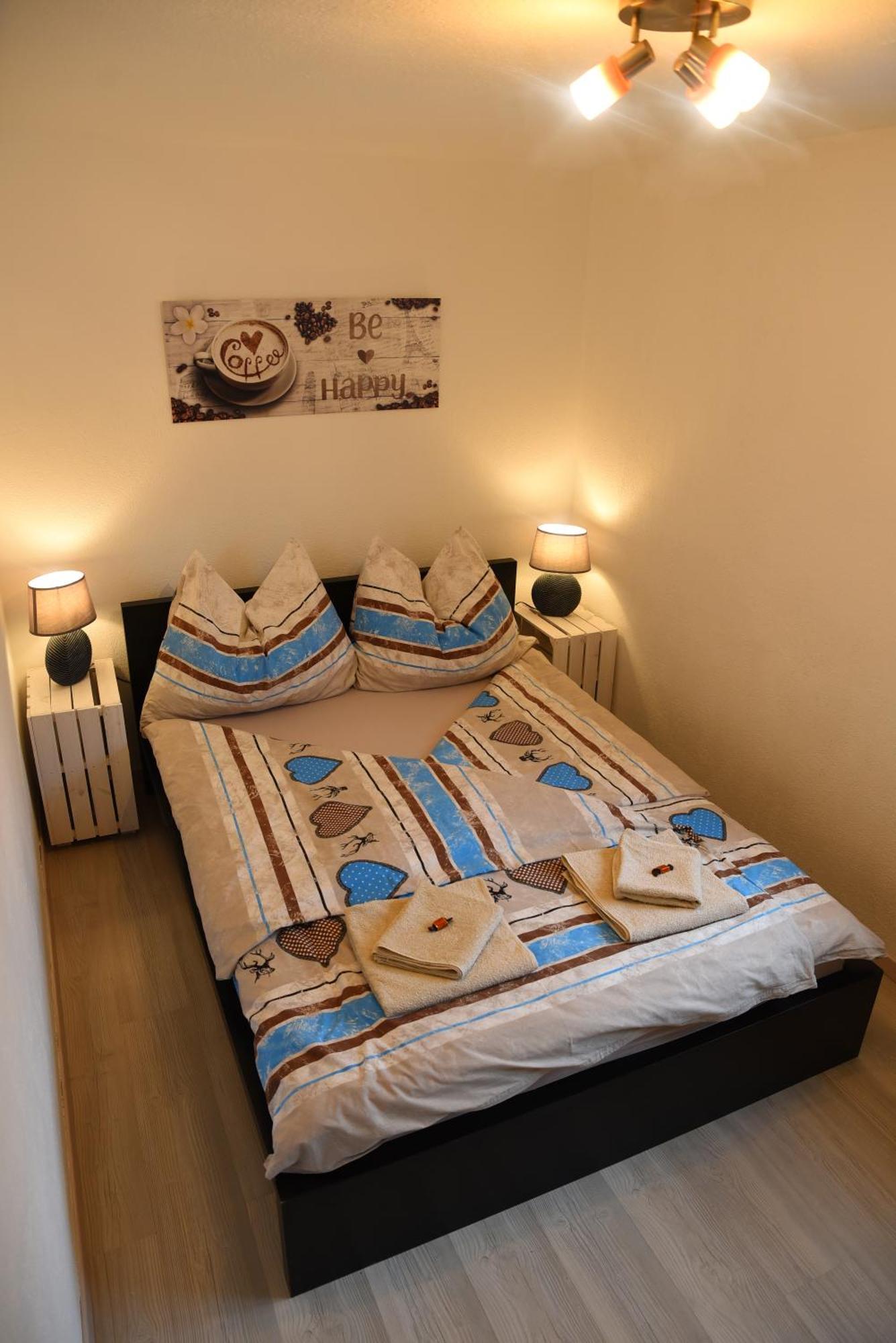Apartment Hoppert *